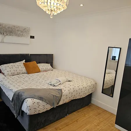 Jah Brsitol Big House Free Parking 20 Percent Off Weekly Monthly Business Contractor Students Relocations 5bed Apartamento